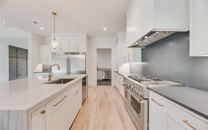 4074 S Better Drive, Dallas, TX 75229, 5 Bedrooms Bedrooms, ,6 BathroomsBathrooms,Residential,For Sale,4074 S Better Drive,0,21060266