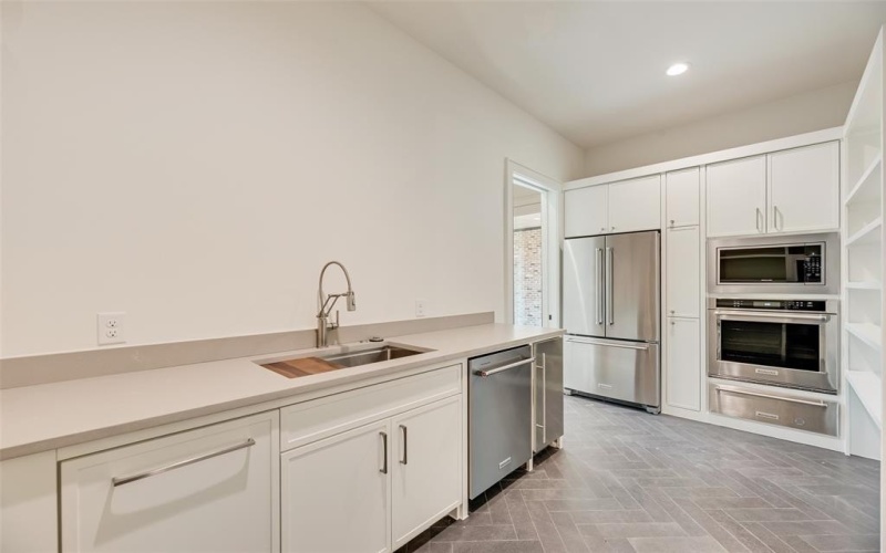 4074 S Better Drive, Dallas, TX 75229, 5 Bedrooms Bedrooms, ,6 BathroomsBathrooms,Residential,For Sale,4074 S Better Drive,0,21060266