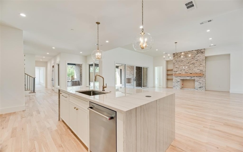 4074 S Better Drive, Dallas, TX 75229, 5 Bedrooms Bedrooms, ,6 BathroomsBathrooms,Residential,For Sale,4074 S Better Drive,0,21060266