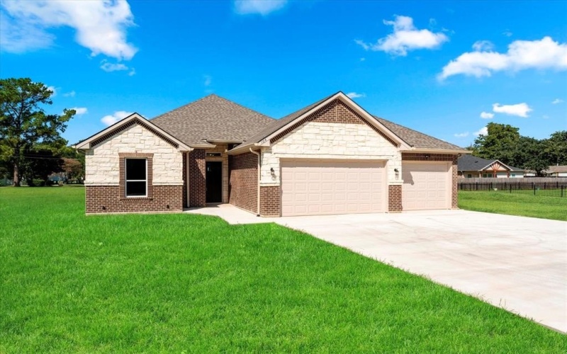 104 Deep Cove Drive, Trinidad, TX 75163, 4 Bedrooms Bedrooms, ,2 BathroomsBathrooms,Residential,For Sale,104 Deep Cove Drive,0,21061021