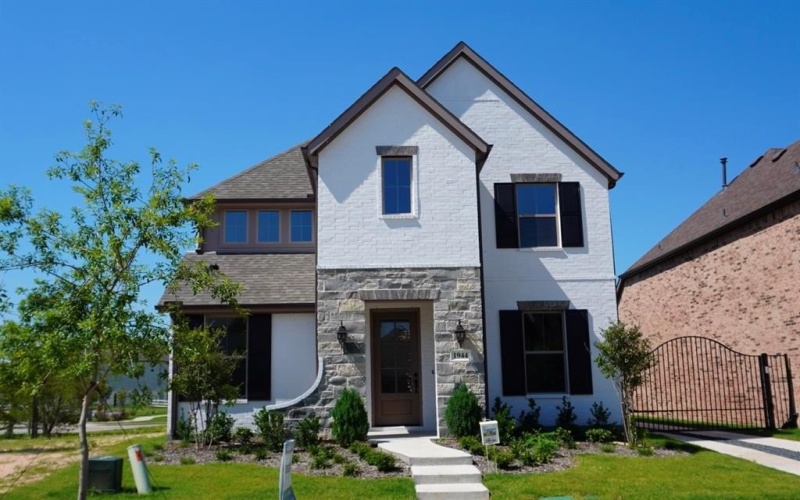 1944 Temple Hills, Van Alstyne, TX 75495, 4 Bedrooms Bedrooms, ,5 BathroomsBathrooms,Residential,For Sale,1944 Temple Hills,0,21061296