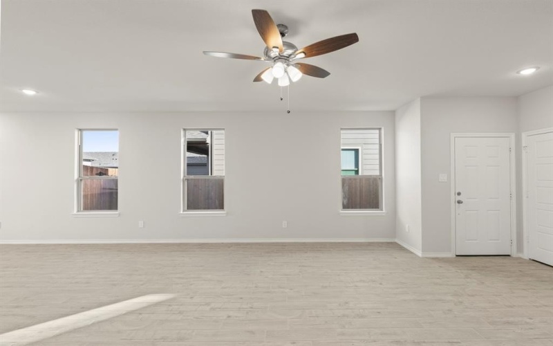 1712 Elle Lane, Aubrey, TX 76227, 3 Bedrooms Bedrooms, ,2 BathroomsBathrooms,Residential,For Sale,1712 Elle Lane,0,21061300