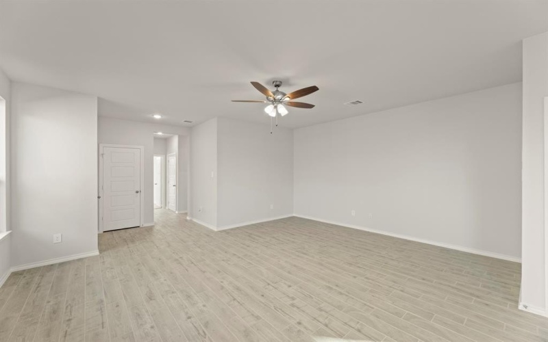 1712 Elle Lane, Aubrey, TX 76227, 3 Bedrooms Bedrooms, ,2 BathroomsBathrooms,Residential,For Sale,1712 Elle Lane,0,21061300