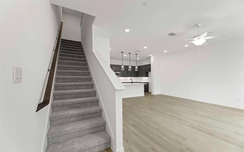 631 Blue Ridge Drive, Mansfield, TX 76063, 3 Habitaciones Habitaciones , ,2 BañosBaños,Residential,En Venta,631 Blue Ridge Drive,0,21061326