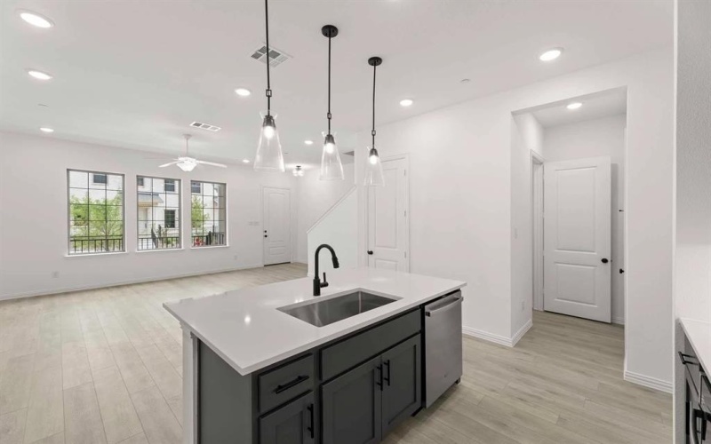 631 Blue Ridge Drive, Mansfield, TX 76063, 3 Habitaciones Habitaciones , ,2 BañosBaños,Residential,En Venta,631 Blue Ridge Drive,0,21061326