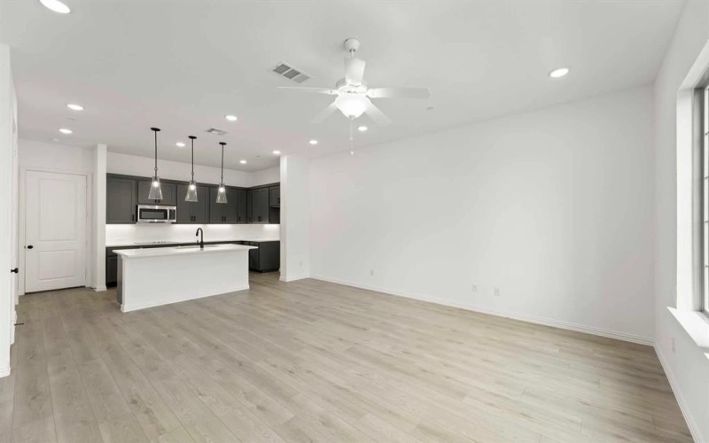 631 Blue Ridge Drive, Mansfield, TX 76063, 3 Habitaciones Habitaciones , ,2 BañosBaños,Residential,En Venta,631 Blue Ridge Drive,0,21061326