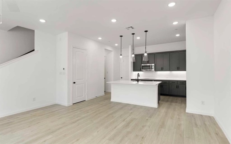 631 Blue Ridge Drive, Mansfield, TX 76063, 3 Habitaciones Habitaciones , ,2 BañosBaños,Residential,En Venta,631 Blue Ridge Drive,0,21061326