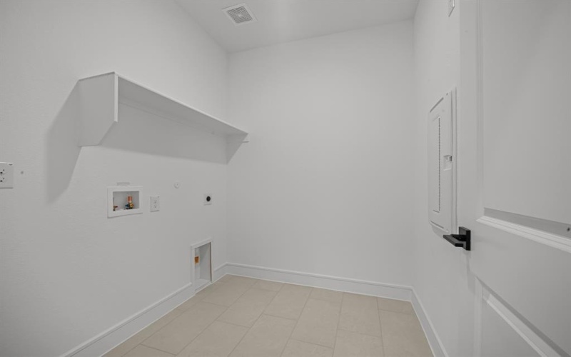 3521 Hickory Street, Sherman, TX 75092, 3 Bedrooms Bedrooms, ,2 BathroomsBathrooms,Residential,For Sale,3521 Hickory Street,0,21061380