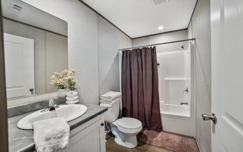 102 Shady Springs Drive, Runaway Bay, TX 76426, 5 Bedrooms Bedrooms, ,3 BathroomsBathrooms,Residential,For Sale,102 Shady Springs Drive,0,21061406