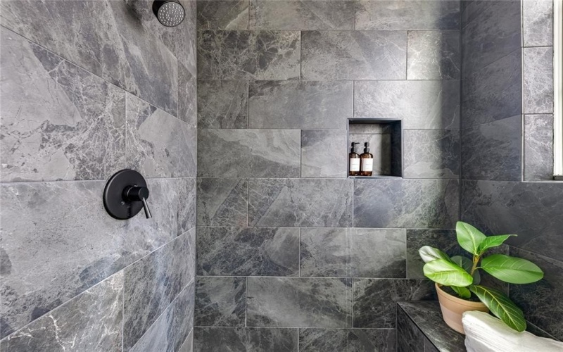 13325 Bee Street #302, Farmers Branch, TX 75234, 3 Habitaciones Habitaciones , ,3 BañosBaños,Residential,En Venta,13325 Bee Street,0,21061569