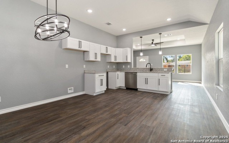2637 Quintana, San Antonio, TX 78211, 3 Bedrooms Bedrooms, ,2 BathroomsBathrooms,Residential,For Sale,2637 Quintana,0,1908265