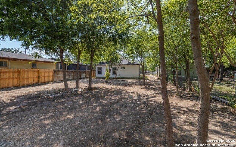 2637 Quintana, San Antonio, TX 78211, 3 Bedrooms Bedrooms, ,2 BathroomsBathrooms,Residential,For Sale,2637 Quintana,0,1908265