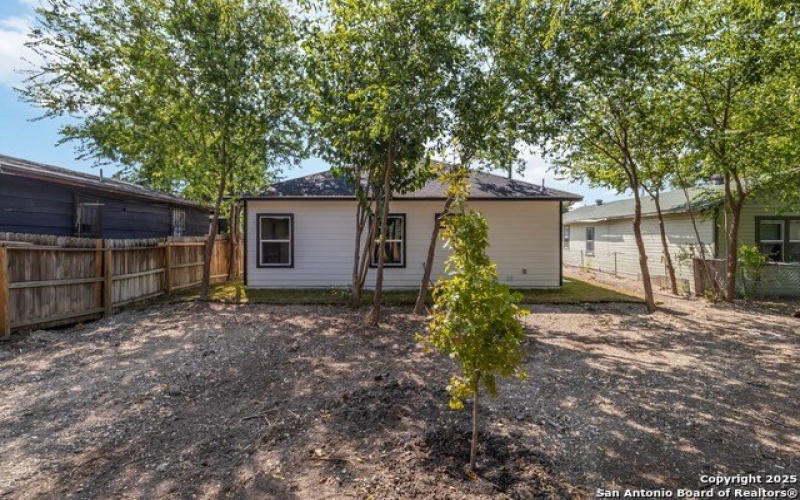2637 Quintana, San Antonio, TX 78211, 3 Bedrooms Bedrooms, ,2 BathroomsBathrooms,Residential,For Sale,2637 Quintana,0,1908265