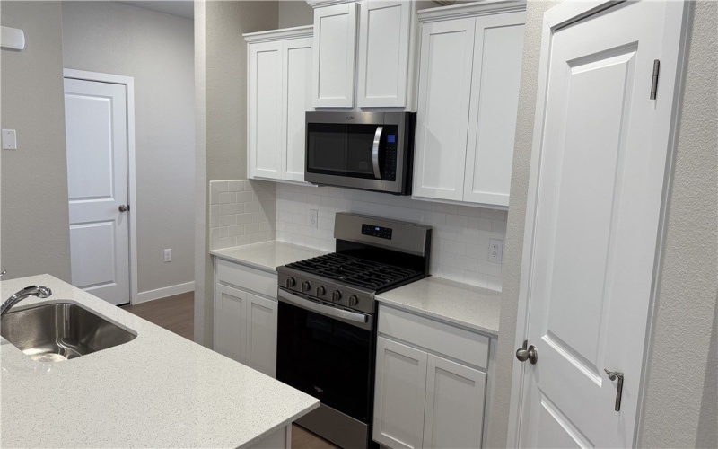 1345 Remys Street, Corpus Christi, TX 78415, 4 Bedrooms Bedrooms, ,2 BathroomsBathrooms,Residential,For Sale,1345 Remys Street,0,465019