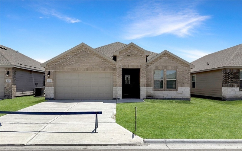 1333 Remys Street, Corpus Christi, TX 78415, 4 Bedrooms Bedrooms, ,2 BathroomsBathrooms,Residential,For Sale,1333 Remys Street,0,465021