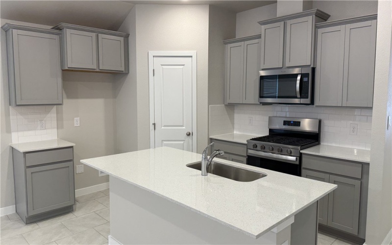 1333 Remys Street, Corpus Christi, TX 78415, 4 Bedrooms Bedrooms, ,2 BathroomsBathrooms,Residential,For Sale,1333 Remys Street,0,465021