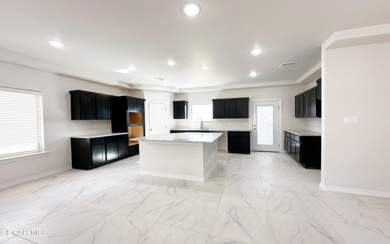 13410 CARTERTON Avenue, Horizon City, TX 79928, 3 Habitaciones Habitaciones , ,3 BañosBaños,Residential,En Venta,13410 CARTERTON Avenue,918705