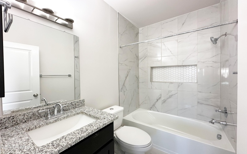 13410 CARTERTON Avenue, Horizon City, TX 79928, 3 Habitaciones Habitaciones , ,3 BañosBaños,Residential,En Venta,13410 CARTERTON Avenue,918705