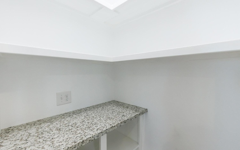 1609 N Akron Avenue, Lubbock, TX 79415, 4 Bedrooms Bedrooms, ,3 BathroomsBathrooms,Residential,For Sale,1609 N Akron Avenue,0,202414632