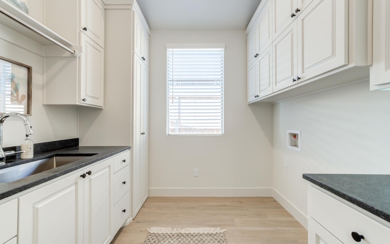 4026 136th Street, Lubbock, TX 79423, 4 Habitaciones Habitaciones , ,3 BañosBaños,Residential,En Venta,4026 136th Street,0,202560584