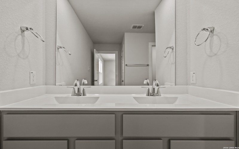 4235 Clarisse Street, New Braunfels, TX 78130, 4 Habitaciones Habitaciones , ,3 BañosBaños,Residential,En Venta,4235 Clarisse Street,0,1908445