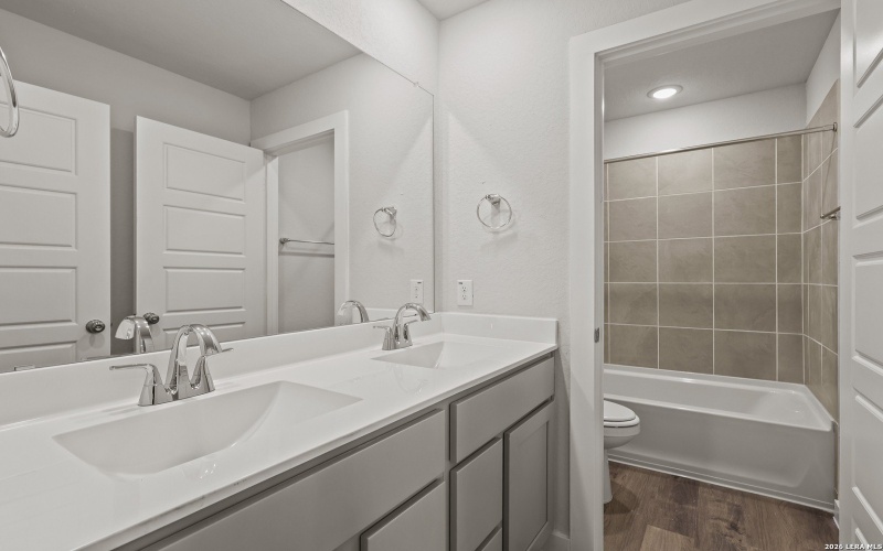 4235 Clarisse Street, New Braunfels, TX 78130, 4 Habitaciones Habitaciones , ,3 BañosBaños,Residential,En Venta,4235 Clarisse Street,0,1908445