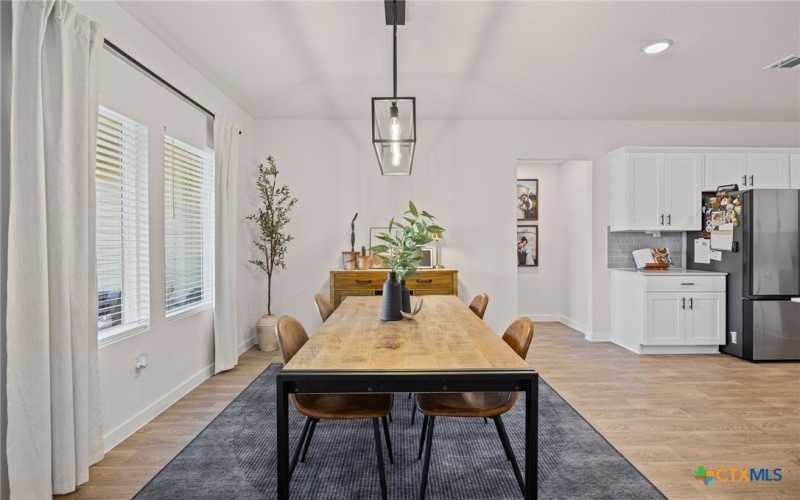 600 Davis Mountain Drive, Lockhart, TX 78644, 4 Habitaciones Habitaciones , ,2 BañosBaños,Residential,En Venta,600 Davis Mountain Drive,0,592982