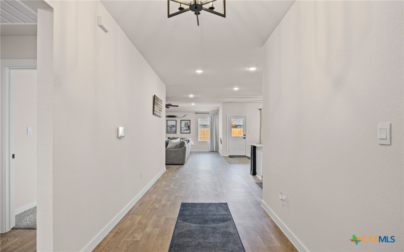 600 Davis Mountain Drive, Lockhart, TX 78644, 4 Habitaciones Habitaciones , ,2 BañosBaños,Residential,En Venta,600 Davis Mountain Drive,0,592982