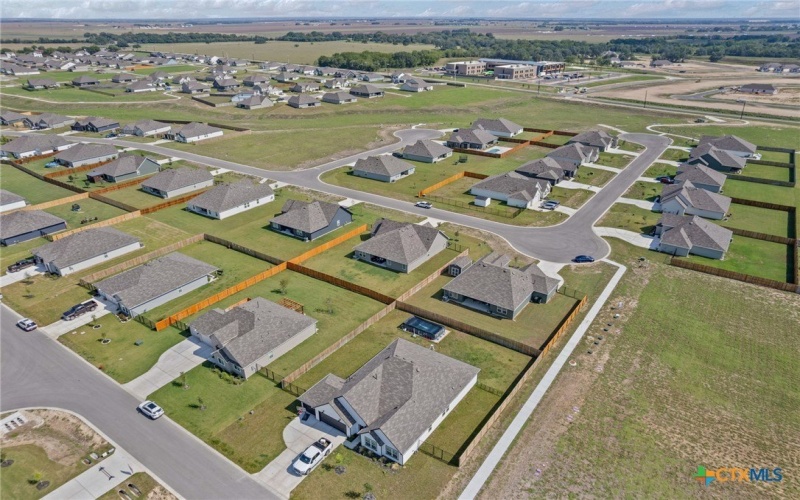 600 Davis Mountain Drive, Lockhart, TX 78644, 4 Habitaciones Habitaciones , ,2 BañosBaños,Residential,En Venta,600 Davis Mountain Drive,0,592982