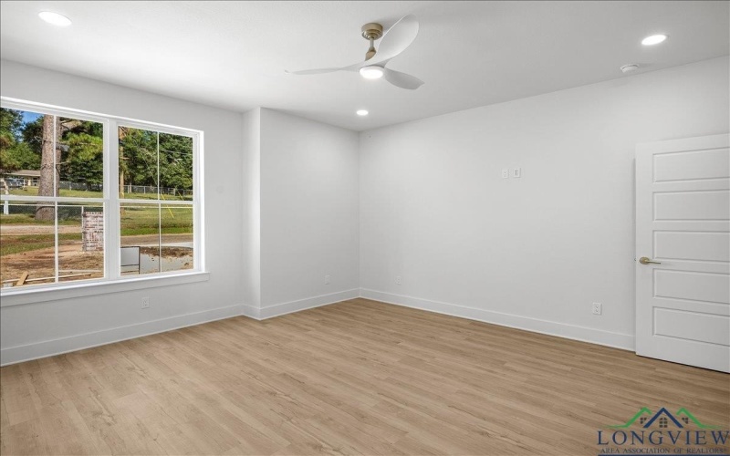 1674 Russell Drive, Longview, TX 75602, 4 Habitaciones Habitaciones , ,2 BañosBaños,Residential,En Venta,1674 Russell Drive,0,20256401