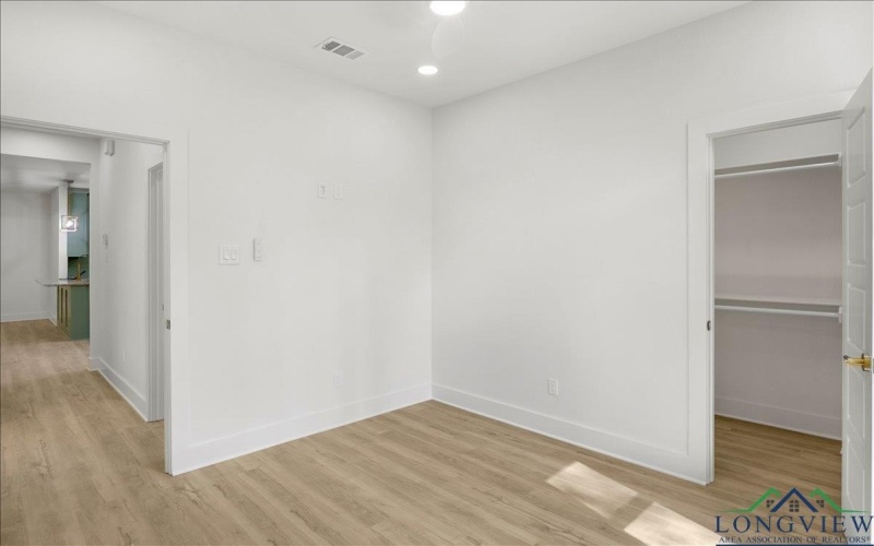 1674 Russell Drive, Longview, TX 75602, 4 Habitaciones Habitaciones , ,2 BañosBaños,Residential,En Venta,1674 Russell Drive,0,20256401