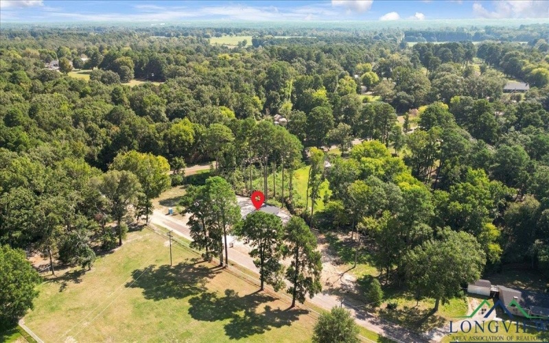 1674 Russell Drive, Longview, TX 75602, 4 Habitaciones Habitaciones , ,2 BañosBaños,Residential,En Venta,1674 Russell Drive,0,20256401