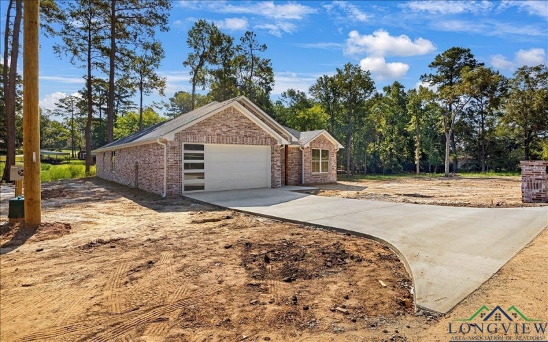 1674 Russell Drive, Longview, TX 75602, 4 Habitaciones Habitaciones , ,2 BañosBaños,Residential,En Venta,1674 Russell Drive,0,20256401