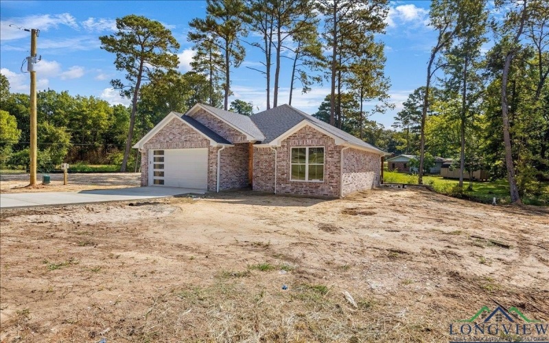 1674 Russell Drive, Longview, TX 75602, 4 Habitaciones Habitaciones , ,2 BañosBaños,Residential,En Venta,1674 Russell Drive,0,20256401