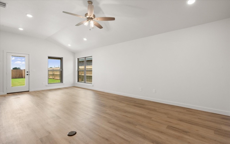 7219 8th Street, Lubbock, TX 79416, 4 Bedrooms Bedrooms, ,2 BathroomsBathrooms,Residential,For Sale,7219 8th Street,0,202560601