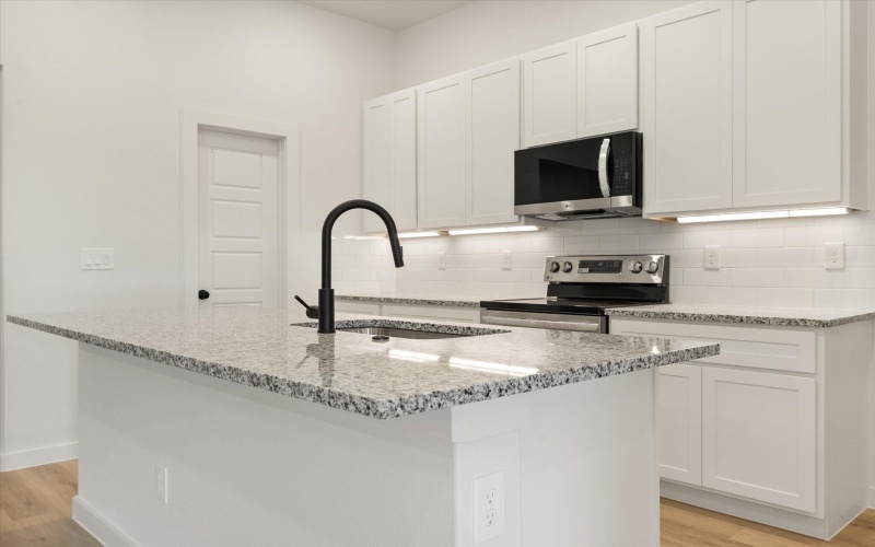 7219 8th Street, Lubbock, TX 79416, 4 Bedrooms Bedrooms, ,2 BathroomsBathrooms,Residential,For Sale,7219 8th Street,0,202560601