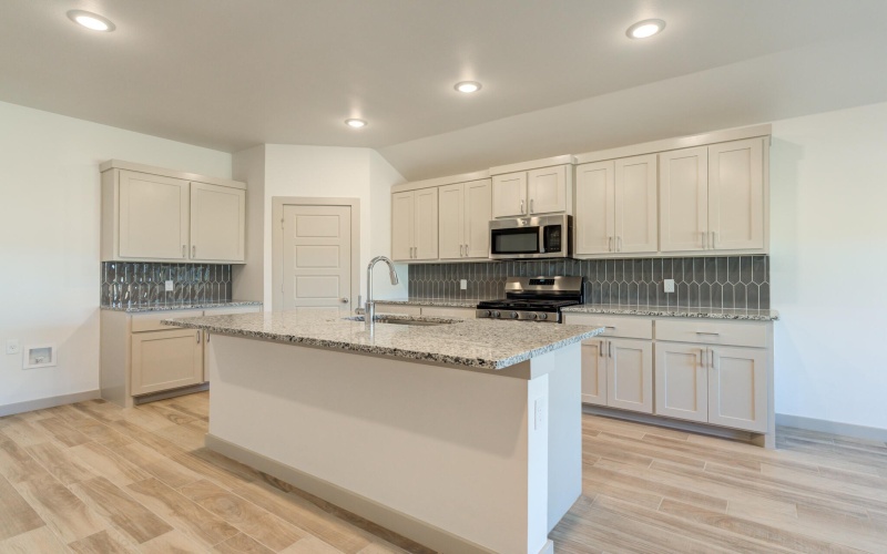 614 E 13th Street, Wolfforth, TX 79382, 4 Habitaciones Habitaciones , ,3 BañosBaños,Residential,En Venta,614 E 13th Street,0,202560606