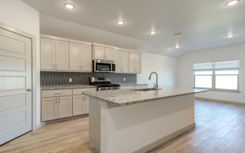 614 E 13th Street, Wolfforth, TX 79382, 4 Habitaciones Habitaciones , ,3 BañosBaños,Residential,En Venta,614 E 13th Street,0,202560606