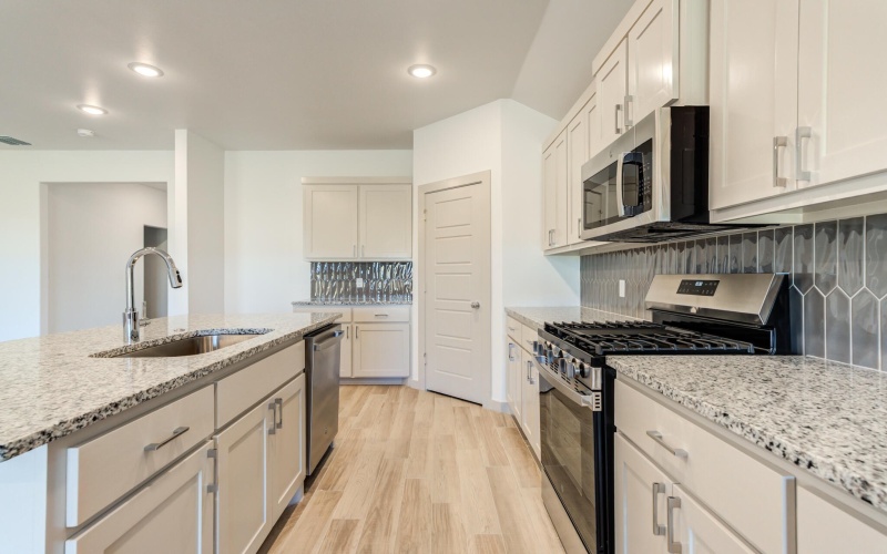 614 E 13th Street, Wolfforth, TX 79382, 4 Habitaciones Habitaciones , ,3 BañosBaños,Residential,En Venta,614 E 13th Street,0,202560606