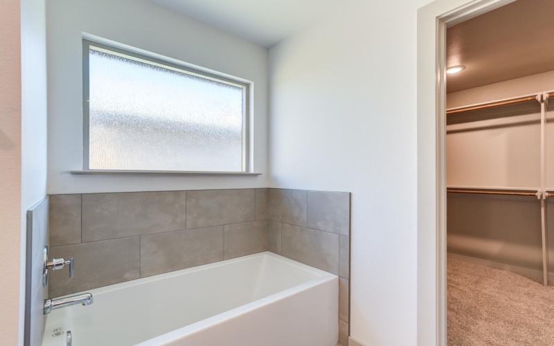 614 E 13th Street, Wolfforth, TX 79382, 4 Habitaciones Habitaciones , ,3 BañosBaños,Residential,En Venta,614 E 13th Street,0,202560606