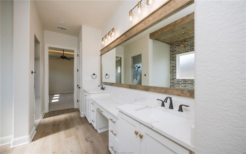 2326 Terrapin Trail, College Station, TX 77845, 4 Habitaciones Habitaciones , ,3 BañosBaños,Residential,En Venta,2326 Terrapin Trail,0,25009915