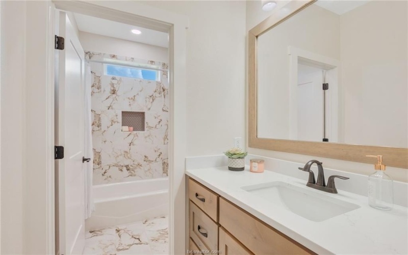 7888 Mathis Creek Drive, Bryan, TX 77808, 4 Bedrooms Bedrooms, ,3 BathroomsBathrooms,Residential,For Sale,7888 Mathis Creek Drive,0,25009938