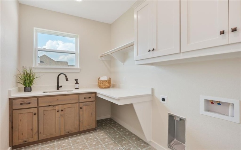 7888 Mathis Creek Drive, Bryan, TX 77808, 4 Bedrooms Bedrooms, ,3 BathroomsBathrooms,Residential,For Sale,7888 Mathis Creek Drive,0,25009938