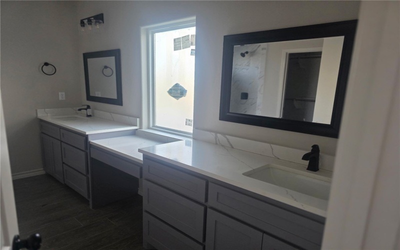 714 Mereet Drive, Corpus Christi, TX 78418, 4 Habitaciones Habitaciones , ,3 BañosBaños,Residential,En Venta,714 Mereet Drive,0,465061