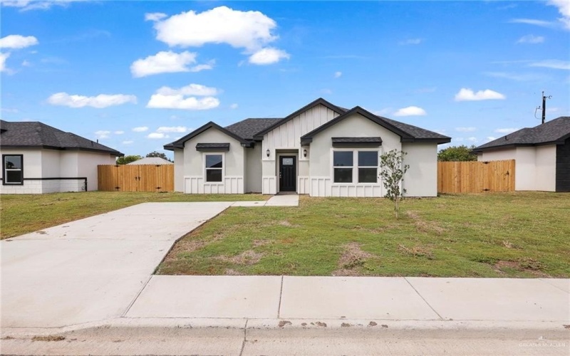 600 Bridget Street, Weslaco, TX 78596, 4 Bedrooms Bedrooms, ,2 BathroomsBathrooms,Residential,For Sale,600 Bridget Street,0,481230