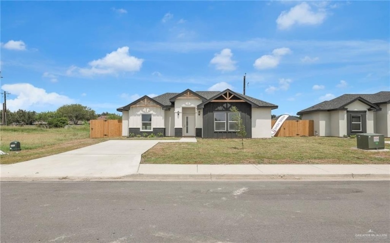 612 Bridget Street, Weslaco, TX 78596, 4 Bedrooms Bedrooms, ,2 BathroomsBathrooms,Residential,For Sale,612 Bridget Street,0,481238