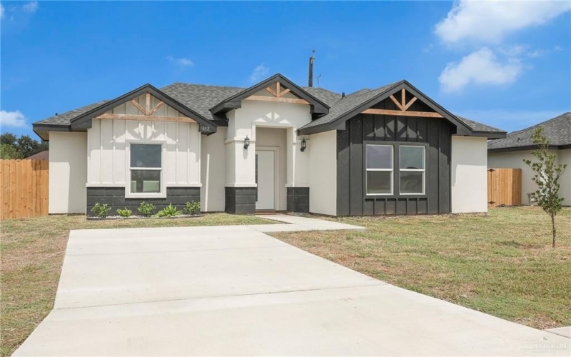 612 Bridget Street, Weslaco, TX 78596, 4 Bedrooms Bedrooms, ,2 BathroomsBathrooms,Residential,For Sale,612 Bridget Street,0,481238