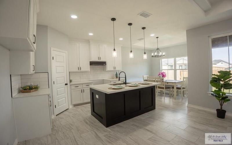 806 BEANKA DR #LOT 42, LA FERIA, TX 78559, 4 Habitaciones Habitaciones , ,2 BañosBaños,Residential,En Venta,806 BEANKA DR,0,29768589