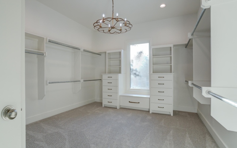 8209 Richmond Avenue, Lubbock, TX 79424, 4 Bedrooms Bedrooms, ,3 BathroomsBathrooms,Residential,For Sale,8209 Richmond Avenue,0,202560618