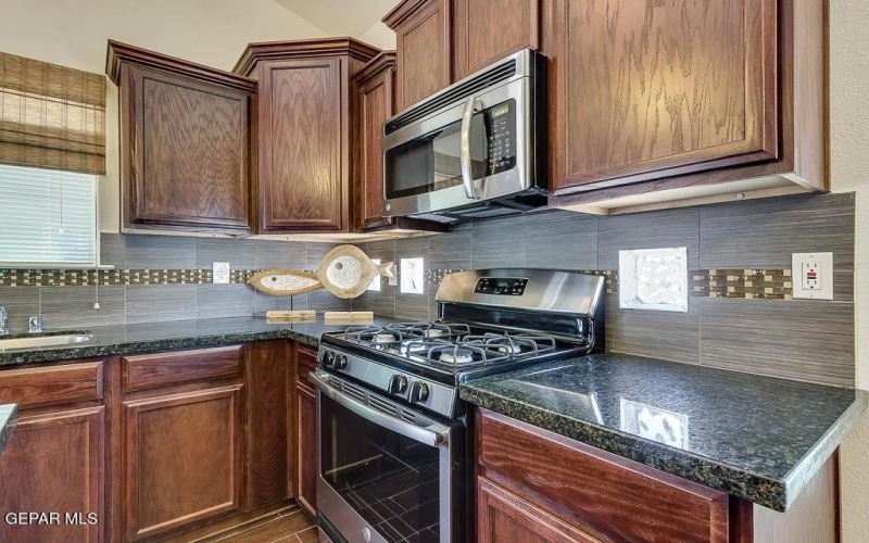 13880 Vicky Brewer Avenue, Horizon City, TX 79928, 4 Habitaciones Habitaciones , ,2 BañosBaños,Residential,En Venta,13880 Vicky Brewer Avenue,918799